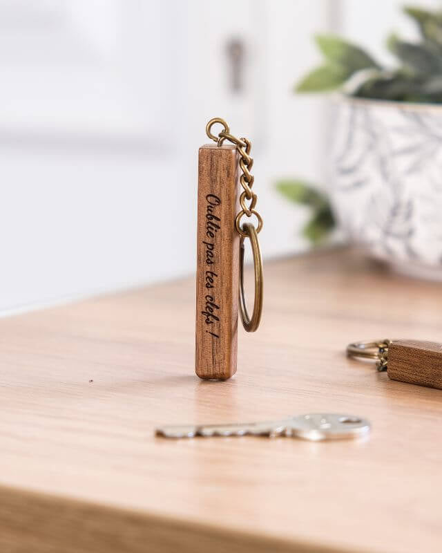 Porte-Clés en Bois de Noyer à Personnaliser - My Bambou