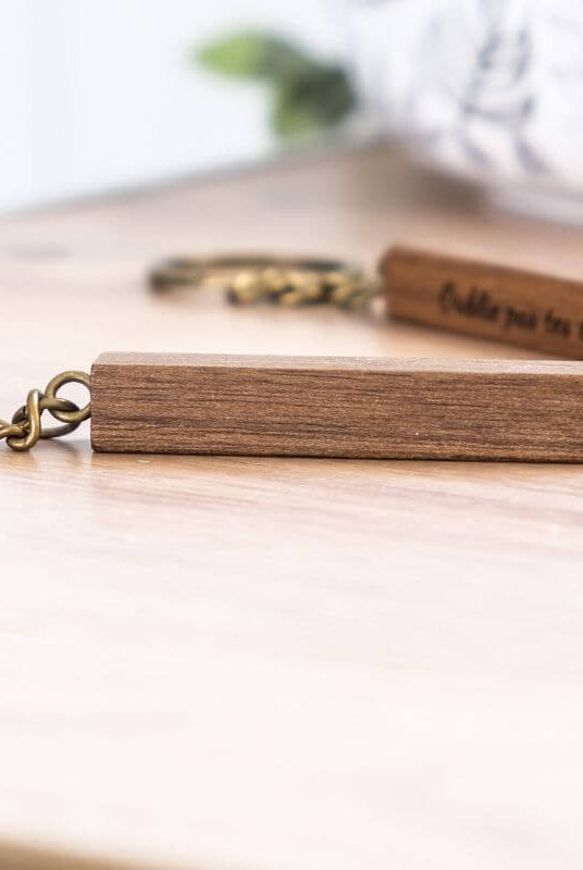 Porte-Clés en Bois de Noyer à Personnaliser - My Bambou