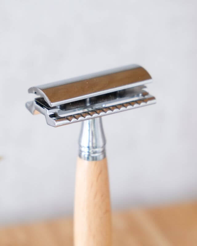 Rasoir de Sûreté à Personnaliser - My Bambou avec manche en bois naturel et tête en alliage de zinc.