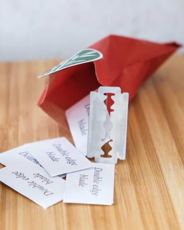 Rasoir de Sûreté à Personnaliser - My Bambou avec lames de rechange dans un emballage écoresponsable.