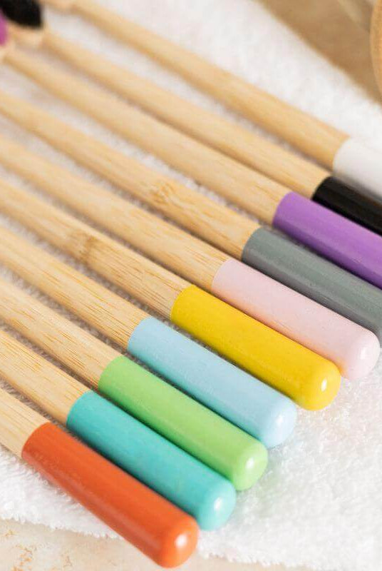 Pack 10 Brosses à Dents Bambou Adultes Souples - My Bambou