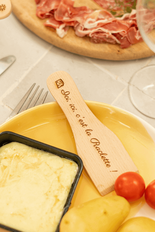 Spatule à Raclette Personnalisée en bois de hêtre - My Bambou