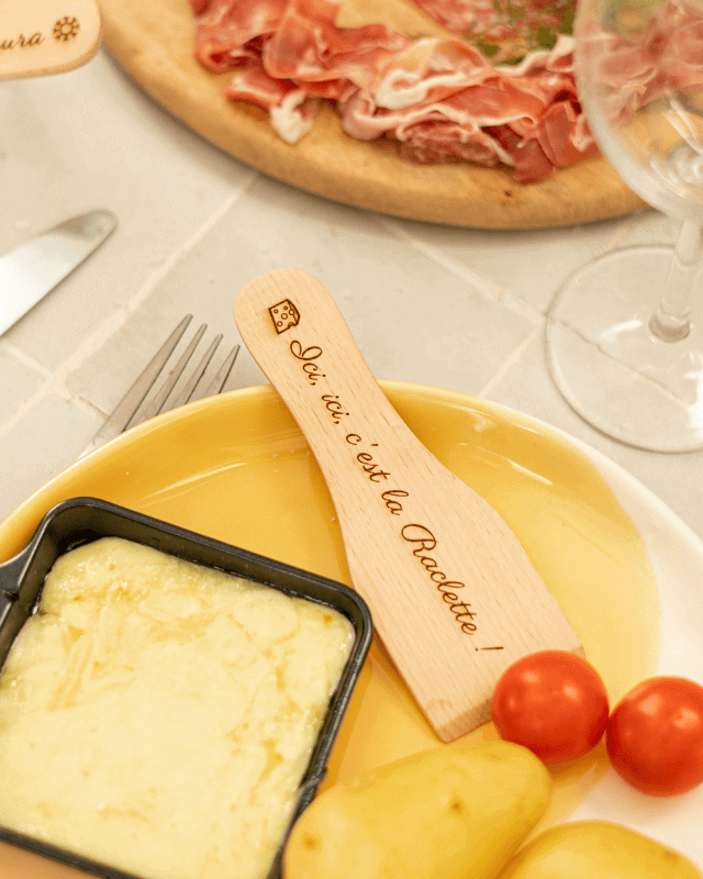 Spatule à Raclette Personnalisée en bois de hêtre - My Bambou