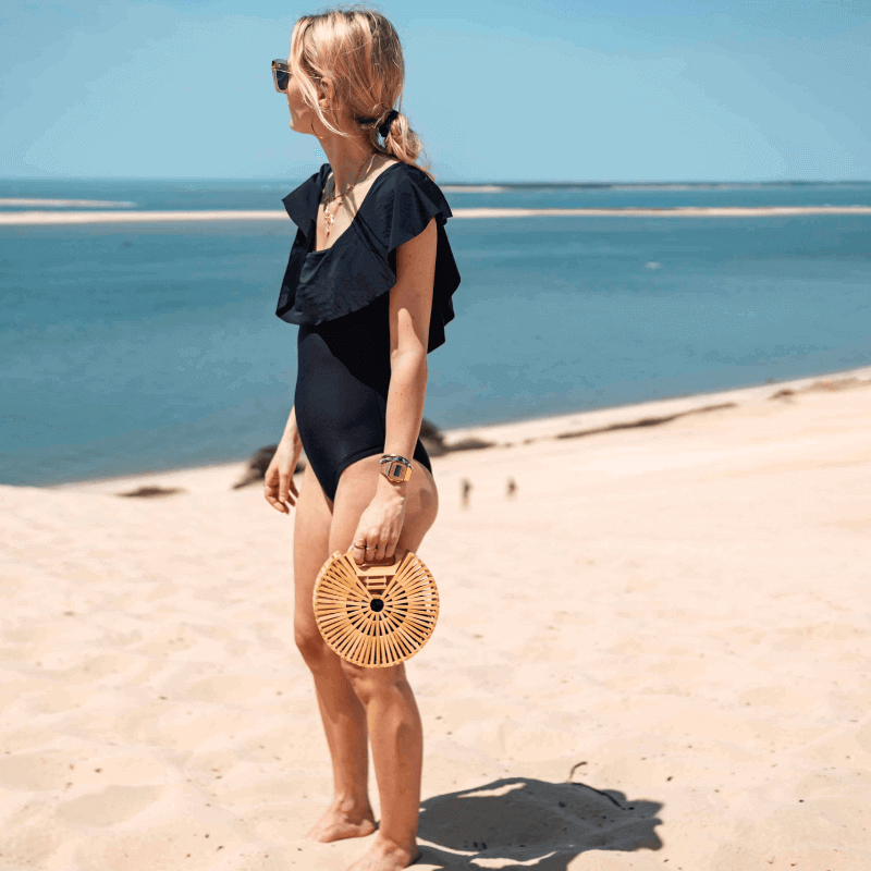 Maillot de Bain Menstruel Noir une Pièce Collerette + 1 Pochette de Rangement - My Bambou - My Bambou