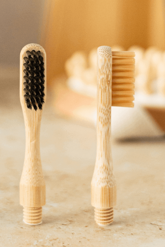 Brosse à Dents Bambou à Tête Changeable Poils Medium à Personnaliser
