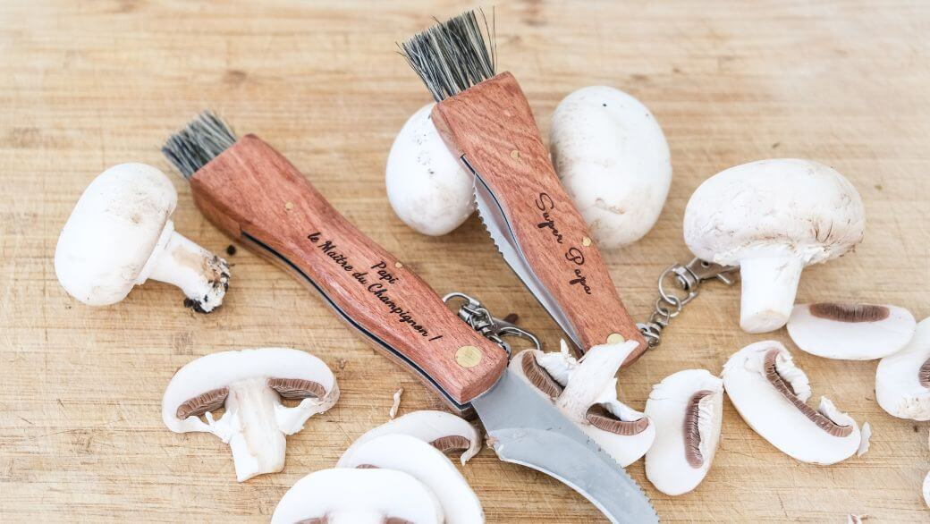 Cueillir avec soin : pourquoi adopter un couteau à champignon personnalisé