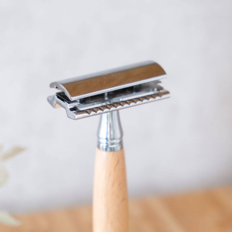 Rasoir de Sûreté à Personnaliser - My Bambou avec manche en bois naturel et tête en alliage de zinc.