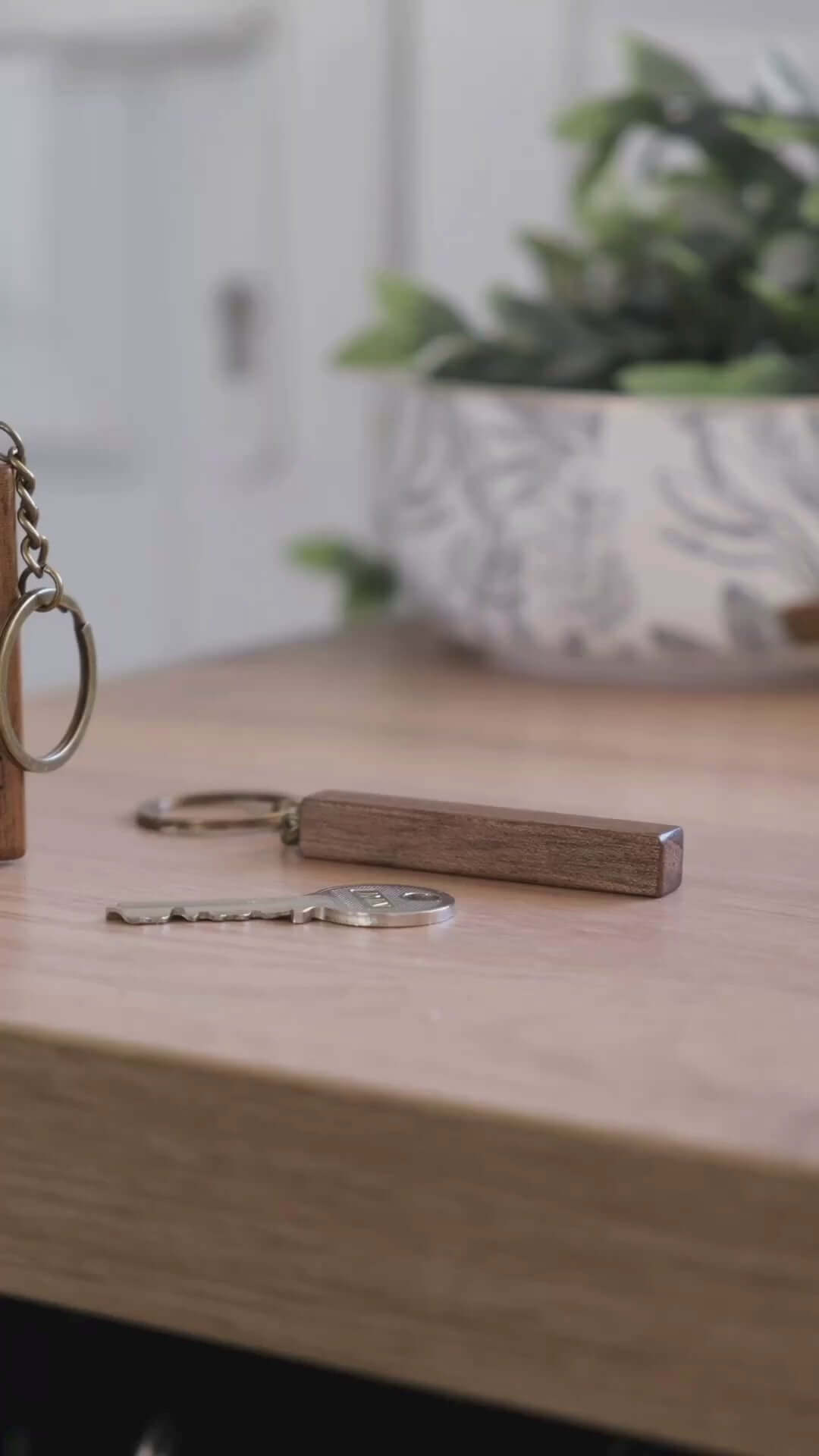 Porte-Clés en Bois de Noyer à Personnaliser - My Bambou